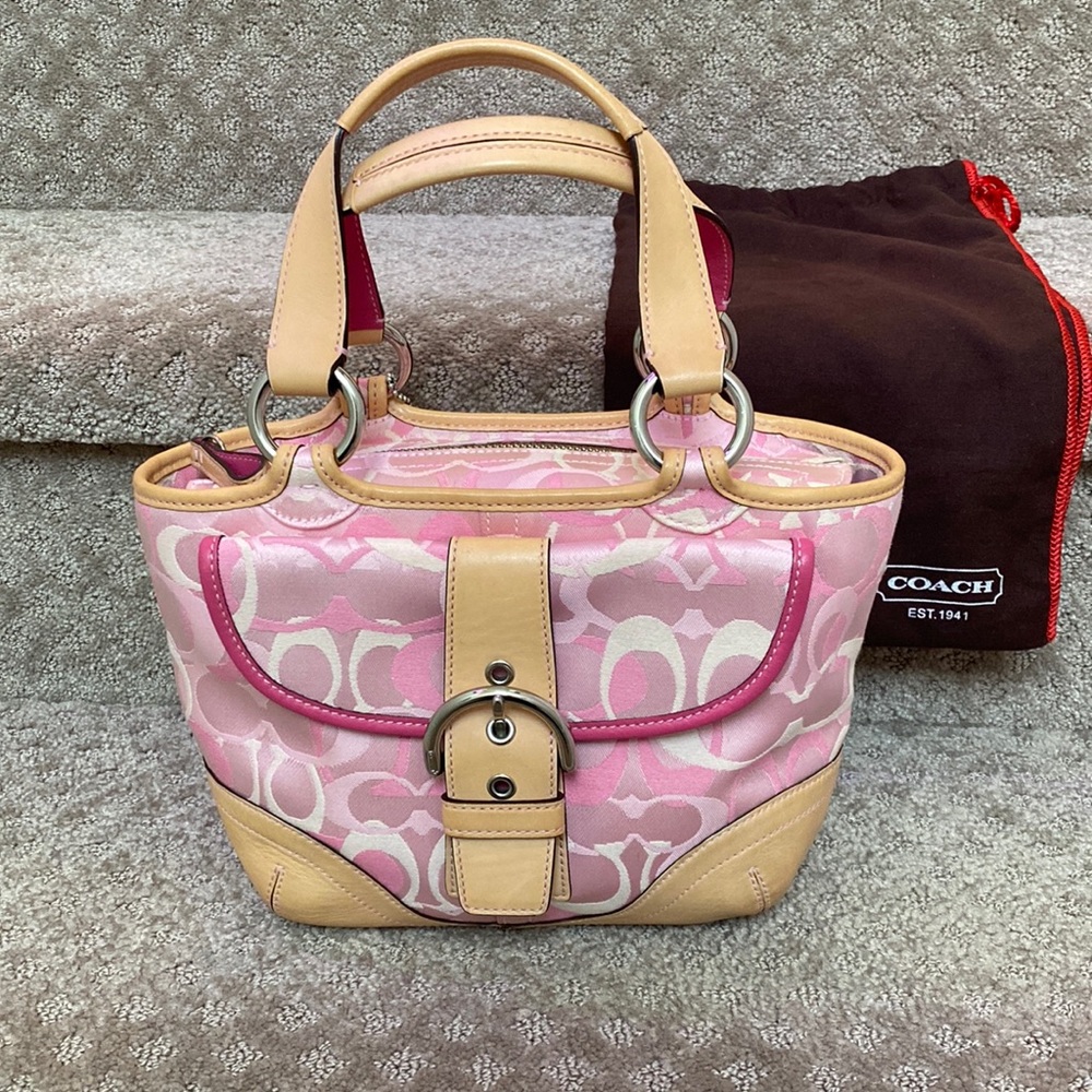 Coach Soho Pink Signature Small